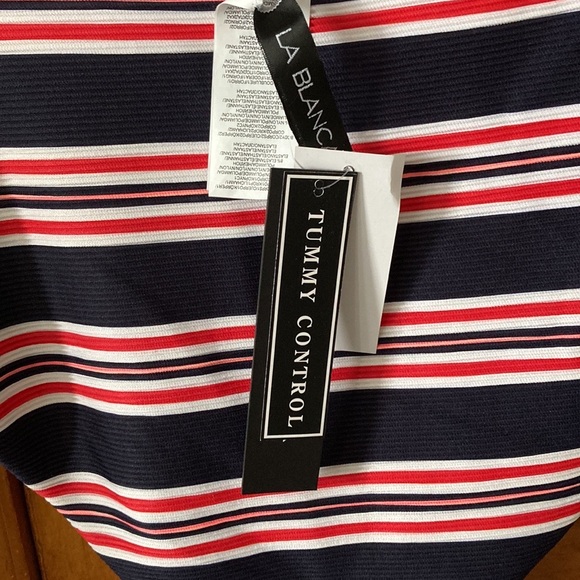 Meet your Posher, Jennifer - Picture 7 of 17